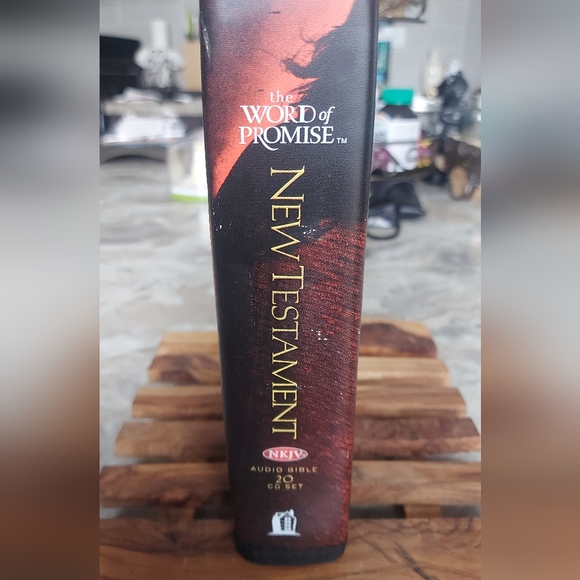 Audio Bible - Picture 3 of 10